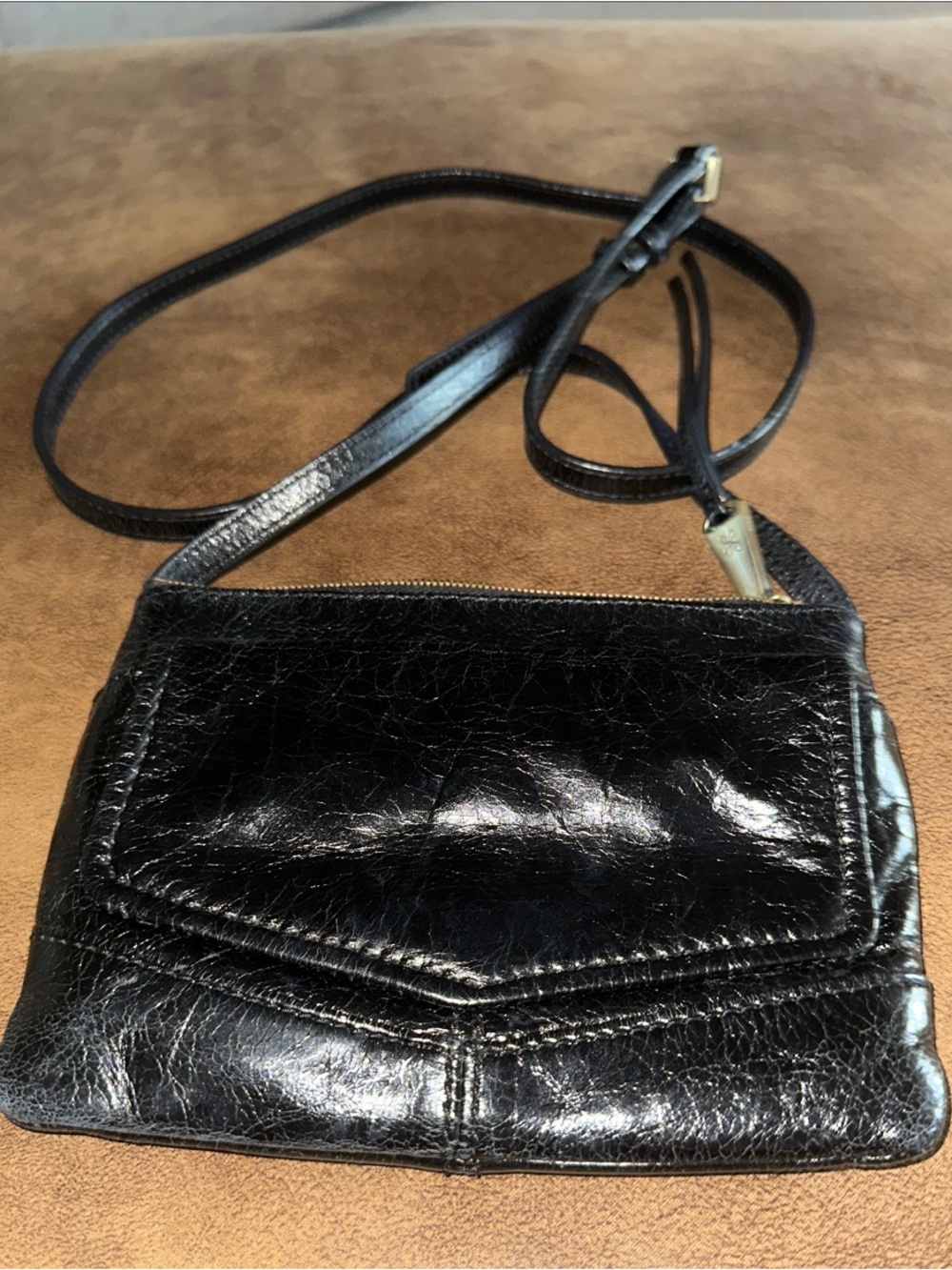 HOBO Black Leather Crossbody Bag - Classic Everyday Style